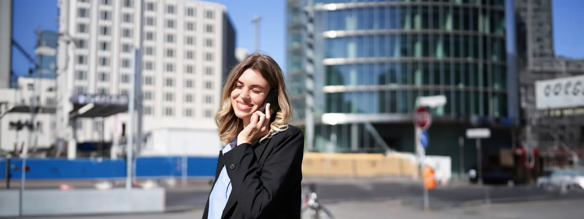 Travel consultant on a phone call